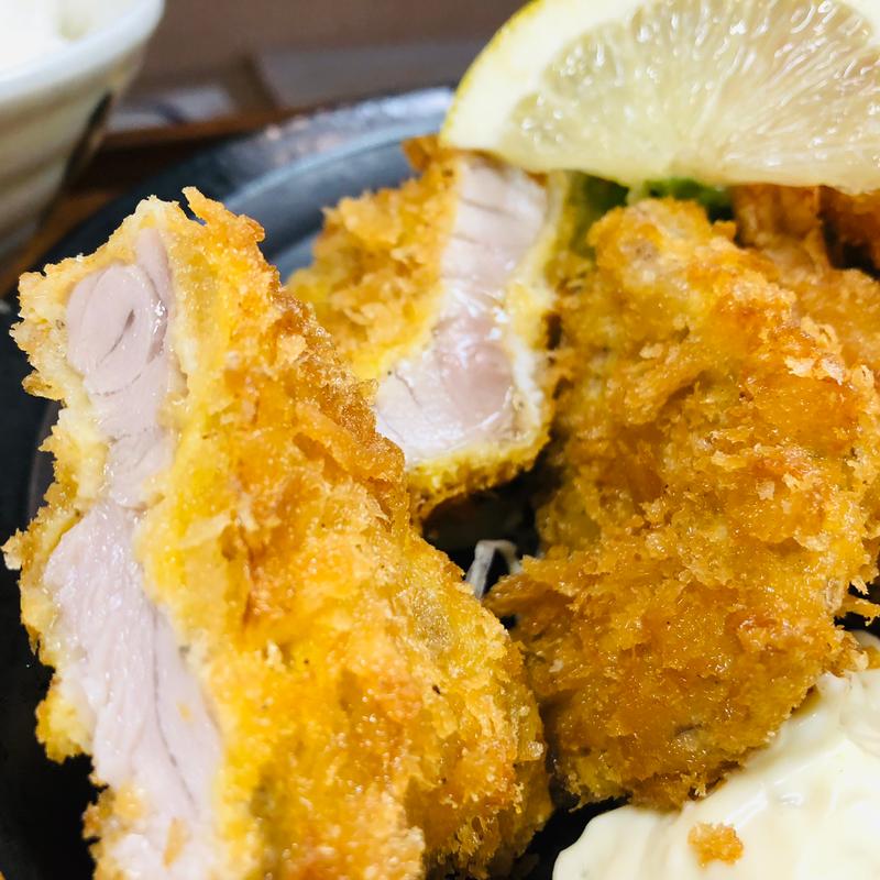 エビとまぐろフライ定食(山田屋)