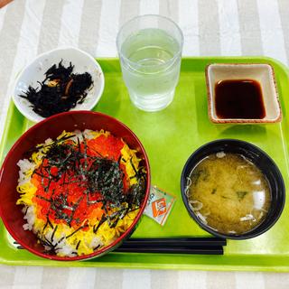 いくら丼(うみてらす名立 物産館)