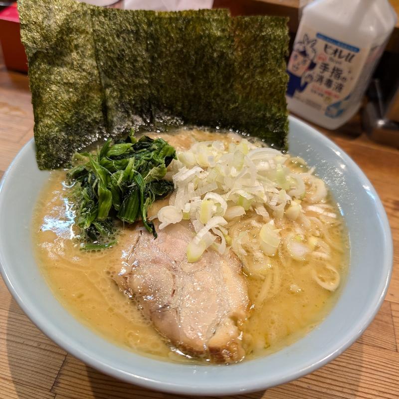 豚骨ラーメン(鶴一家 )