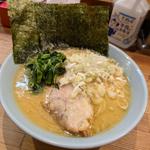 豚骨ラーメン(鶴一家 )