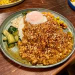 ビビンバ風キーマカレー（温玉のせ） ご飯、カレー大盛(ザック バラン （ZAC BARAN）)