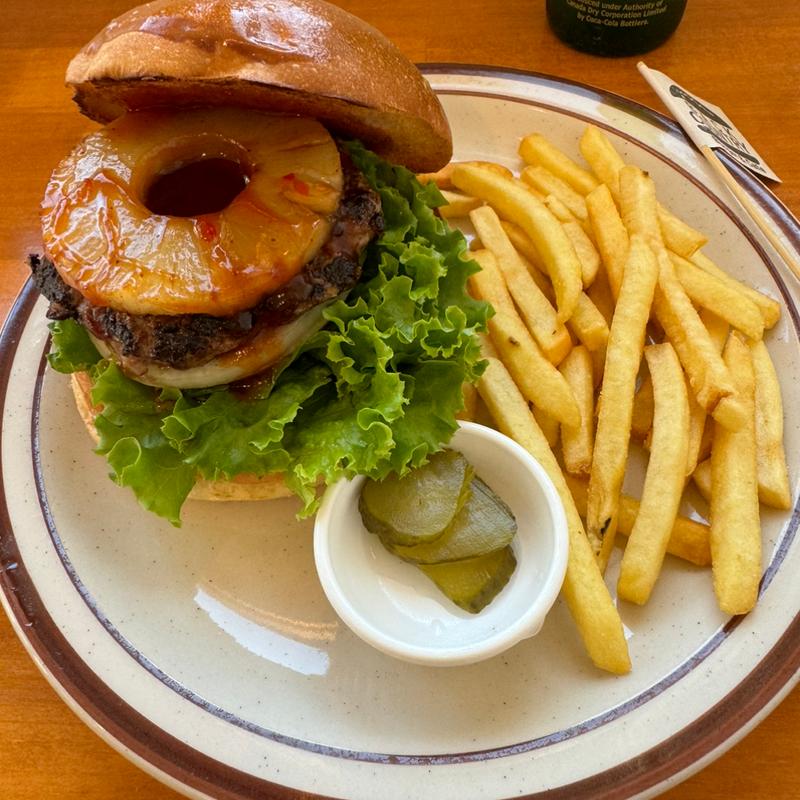 ハワイアンバーガー(BACK COUNTRY Burger & Cafe (バック カントリー バーガー アンド カフェ))
