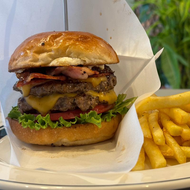 B.L.Tバーガー(STREET BURGER)