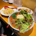 冷やし坦々麺 麺特盛り チャーハン 餃子(サービス)