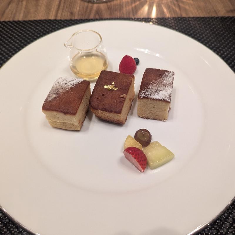 カステラ(ポム・ダダン)