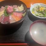 海鮮丼(秋葉原漁港 快海 （あきはばらぎょこう かいかい）)