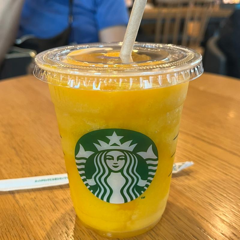 マンゴーパッションティーフラペチーノ(スターバックスコーヒー 福岡大学病院店)
