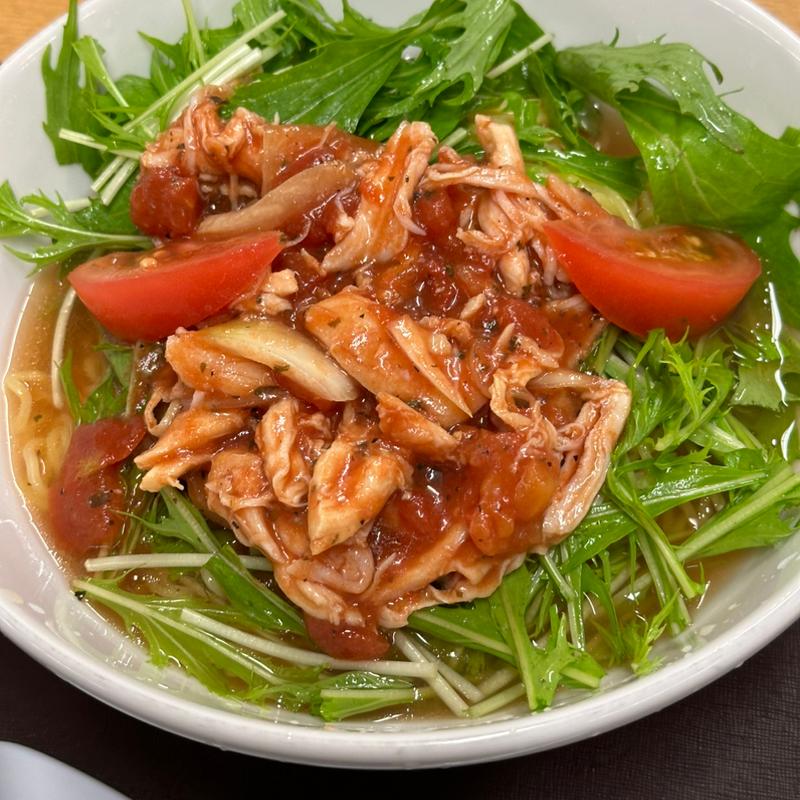 冷やしトマトラーメン(岩手県庁生活協同組合食堂部)