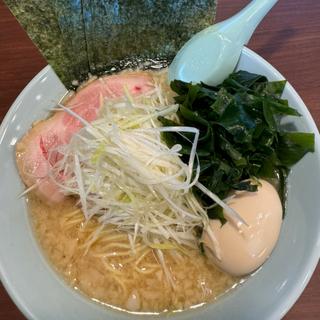 ネギラーメン(味玉 海苔 ワカメ)(ラーメン神門)