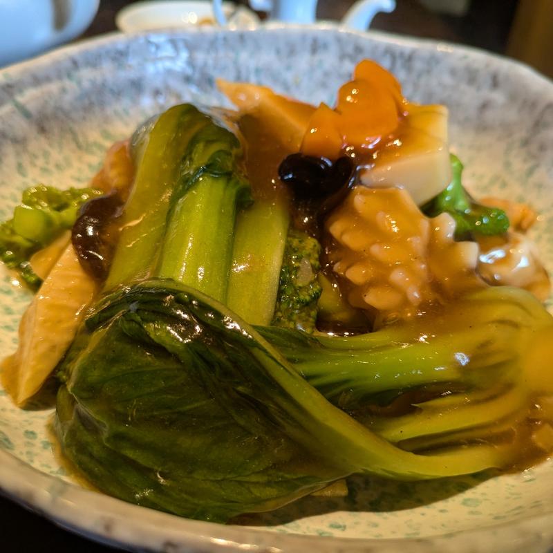 海鮮と野菜のあんかけ焼きそば(中国名菜露天)