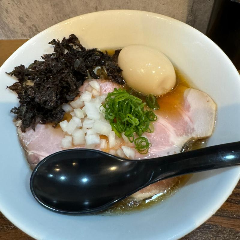 冷製煮干し蕎麦しょうゆ(味玉 岩のり)(麺や空と大地)