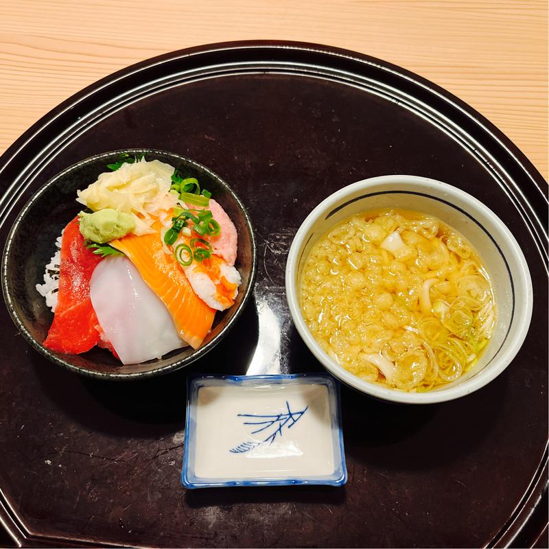 ミニ海鮮丼&ミニかけうどんセット(いっさく 燕三条店)