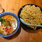 坦々つけ麺(大盛)(六厘舎)