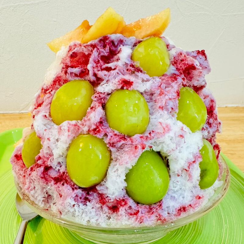 白桃とシャインマスカットのハーフ&ハーフ(フルーツカフェ pomp)