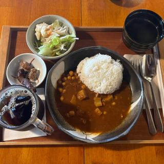 蓮根とひよこ豆のカレー(城藤茶店 )