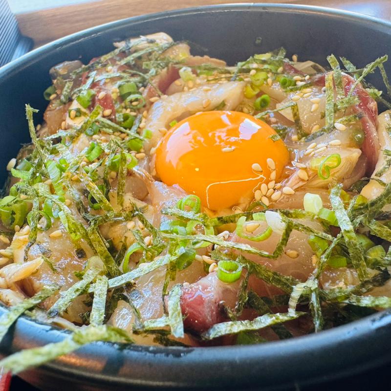 ユッケ丼(めし処 ぐっさん 波子店)