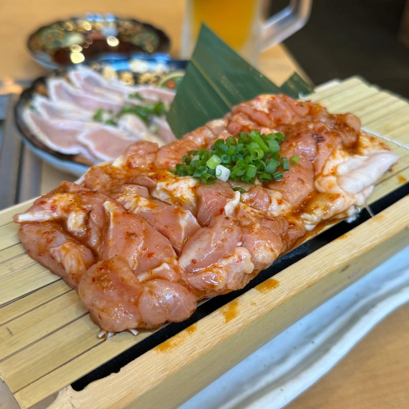 ももかるびの豪快焼き(鶏焼肉とホルモン てっちゃん)