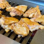 ももかるびの豪快焼き(鶏焼肉とホルモン てっちゃん)