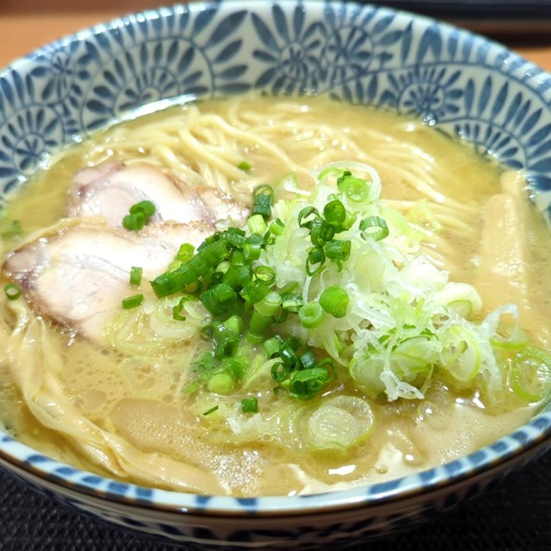 背脂めくる中華そば(中華そば 肴 yamago 2号店)