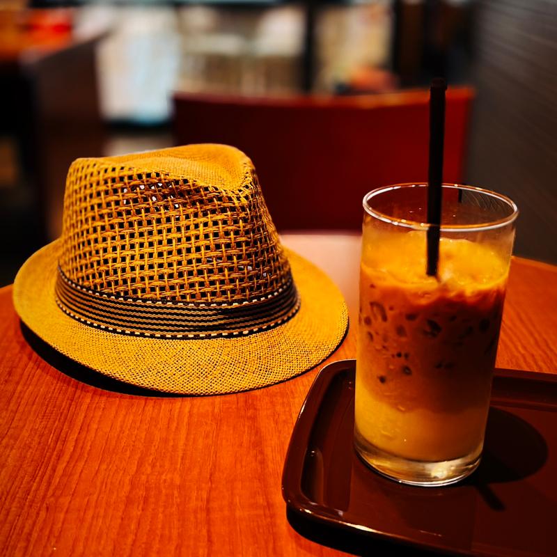 アイスカフェラテ(カフェ・ド・クリエ日比谷通り西新橋店)