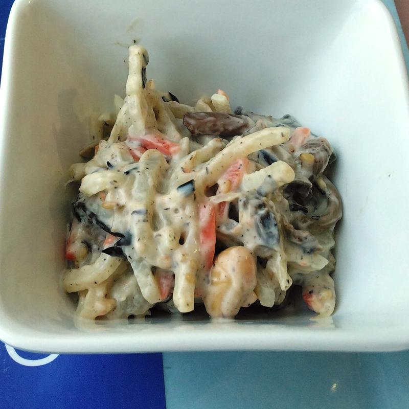 15品目のヘルシーサラダ(東京科学大学つばめ生協すずかけ台食堂)