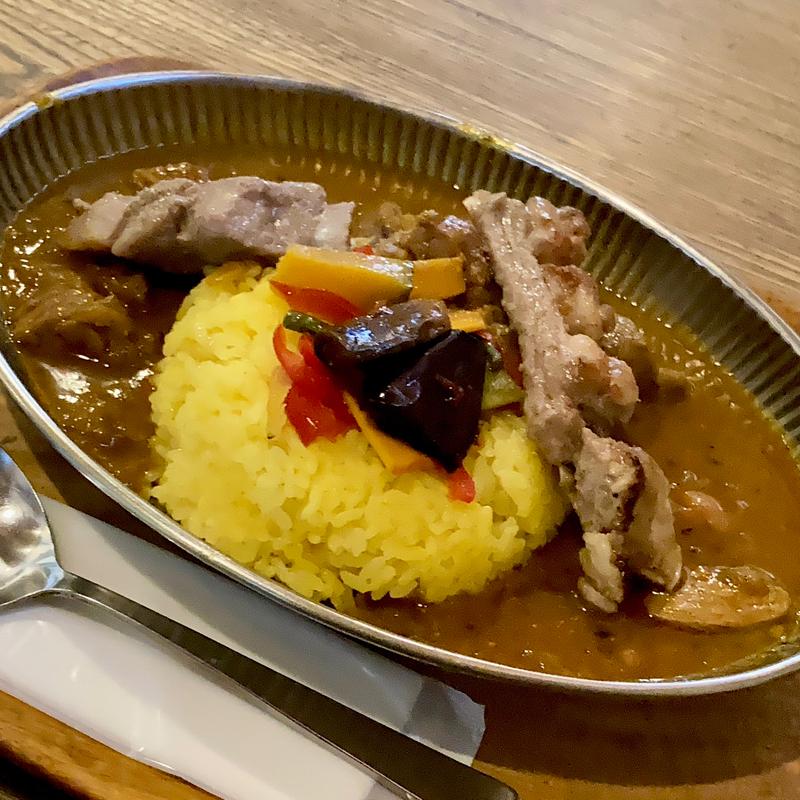 マトンと骨付きラムの親子カレー(ヌンクイ)