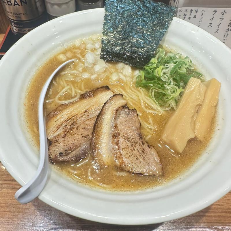 濃厚煮干しそば(麺屋芝乃)