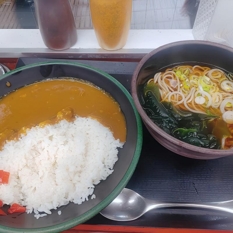 カレーセット（温かい蕎麦）(そば処 新田毎)