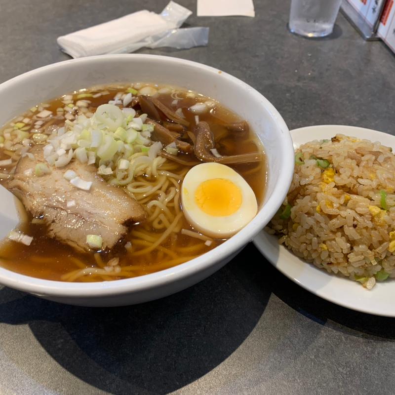 (神田餃子屋 本店 （カンダギョウザヤ）)