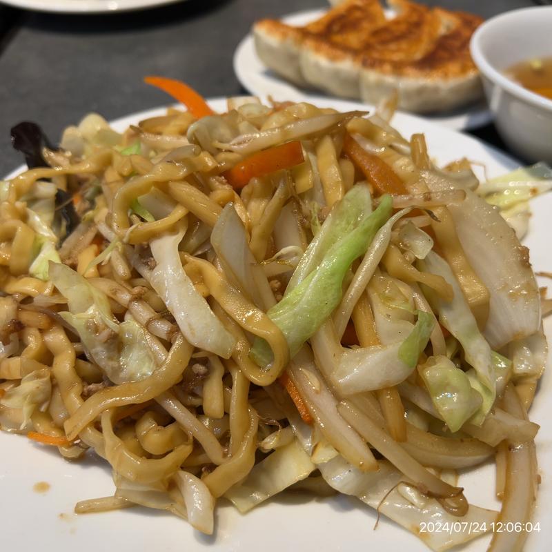 焼きそば黒豚餃子3個付き(神田餃子屋 本店 （カンダギョウザヤ）)