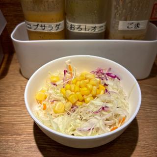 サラダ(神田たまごけん 西新宿店)