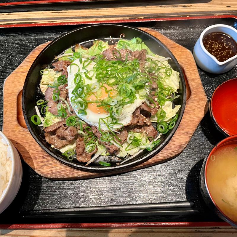 鉄板牛焼肉（約250g）ランチ(たまやん)