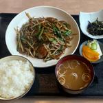 ニラレバ炒め定食