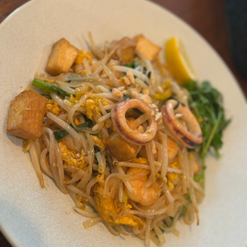 海鮮焼きビーフンパッタイ(モンスーンカフェ 恵比寿 （Monsoon Cafe）)