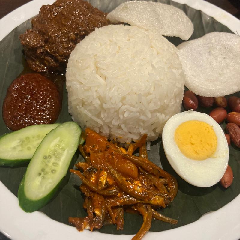 ナシレマ　(マレーアジアンクイジーン)