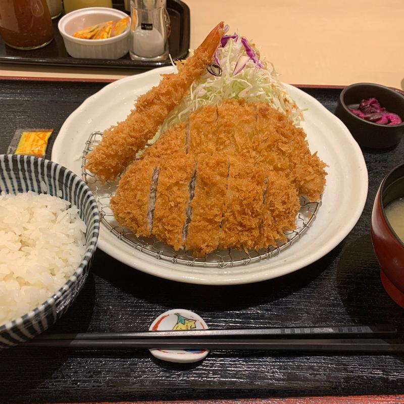 ヒレ、ロースかつ定食エビフライ追加(あさひ川 井泉 イオンモール旭川駅前店 )