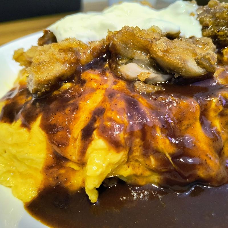 チキン南蛮オムライス(キッチン ハレヤ)