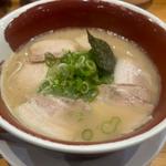 チャーシュー長浜らーめん(長浜ラーメン麺王)