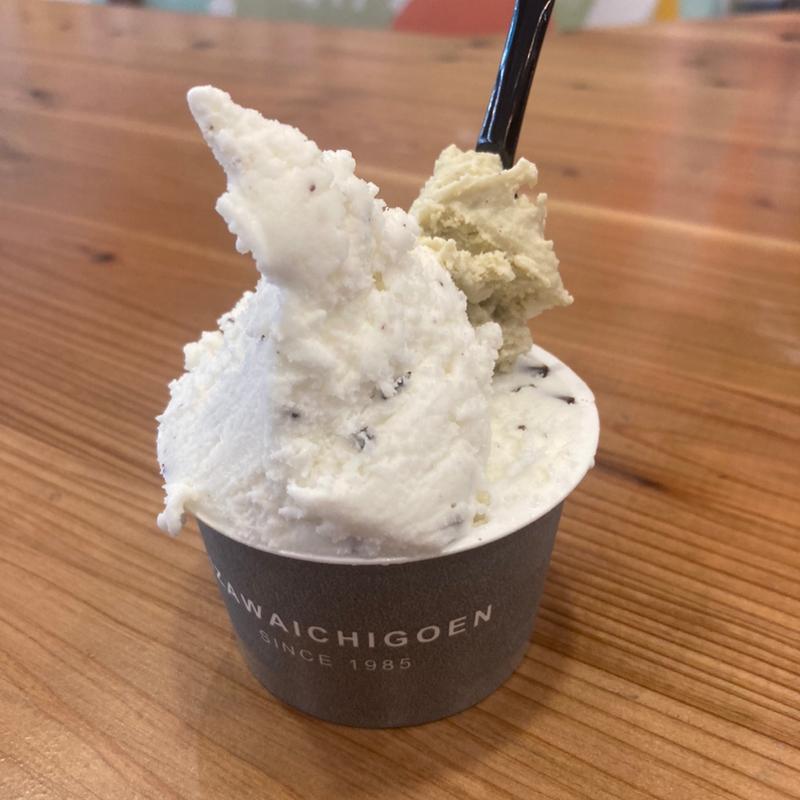 ストラチャテッラ　ジェラート(GELATO&CAFFEいざわ苺園)