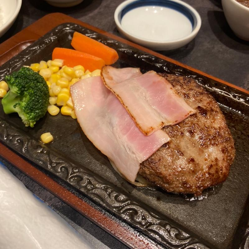 ハンバーグランチ(炭火焼肉 おおつか 鹿沼店 )