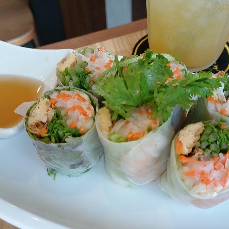 生春巻き(バインミーシンチャオ 亀有店)