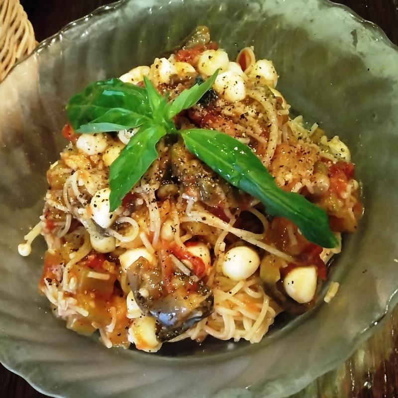 夏野菜とモッツァレラチーズの冷製カペリーニ(ザ・グラフトン )