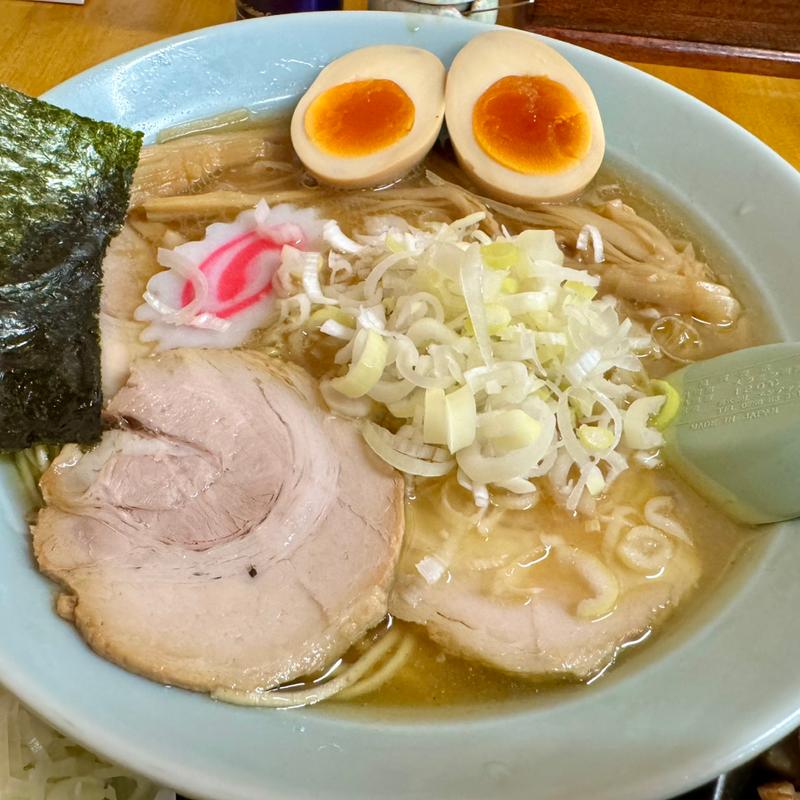 手打ちチャーシュー中華そば(細麺変更)＋味玉(中華そば 香十)