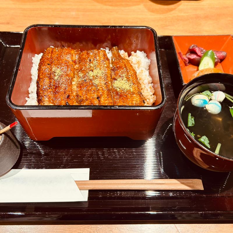 うなぎ重(うなぎ･ひつまぶし炭櫓 京都四条河原町店)