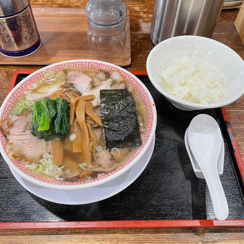 塩チャーシュー麺 半ライス(長岡生姜醤油らあめん 壱八商店)