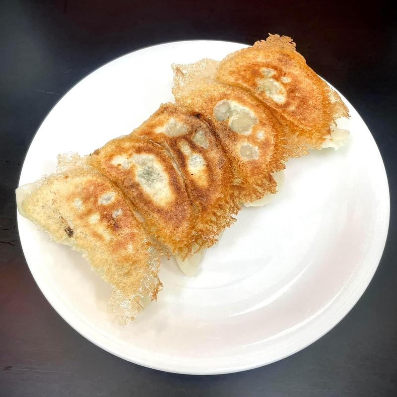 餃子(中華料理 味の三恵)