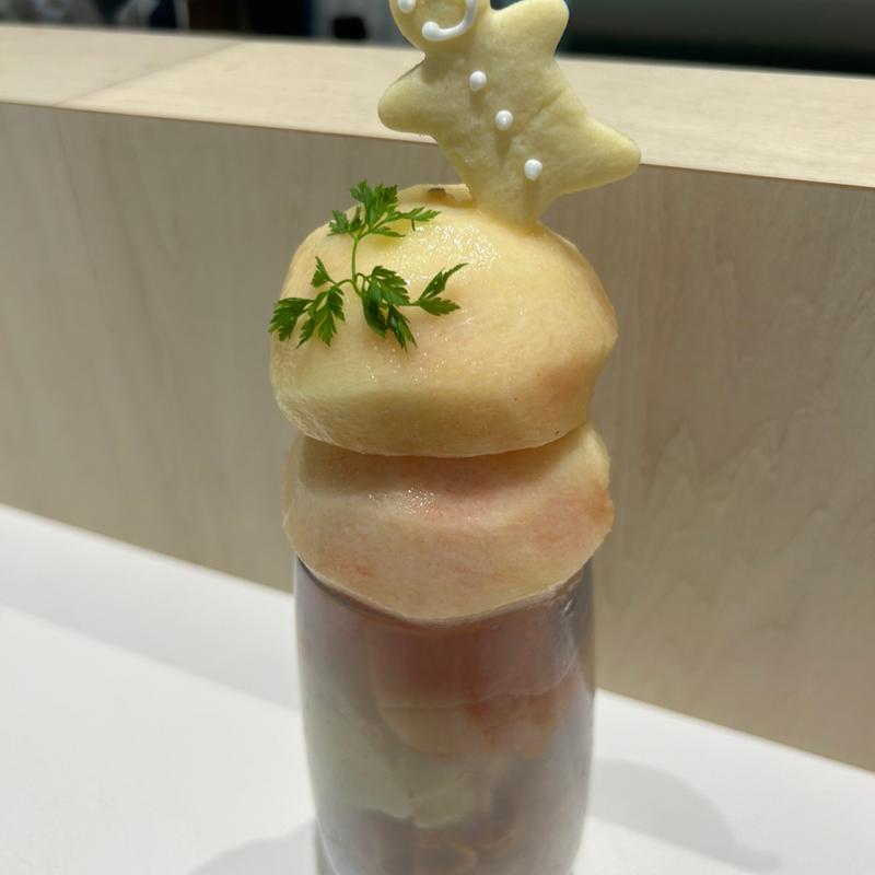 桃の1.5球パフェ(フルーツカフェひかり)