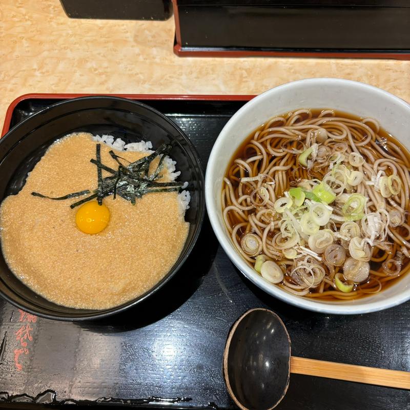 山かけ丼付きそば(小諸そば 御徒町店)