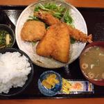 ミックスフライ定食