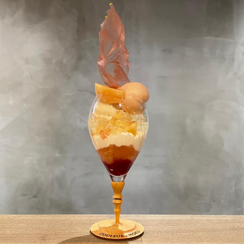 桃のパフェ(パティスリー・ル・クール)